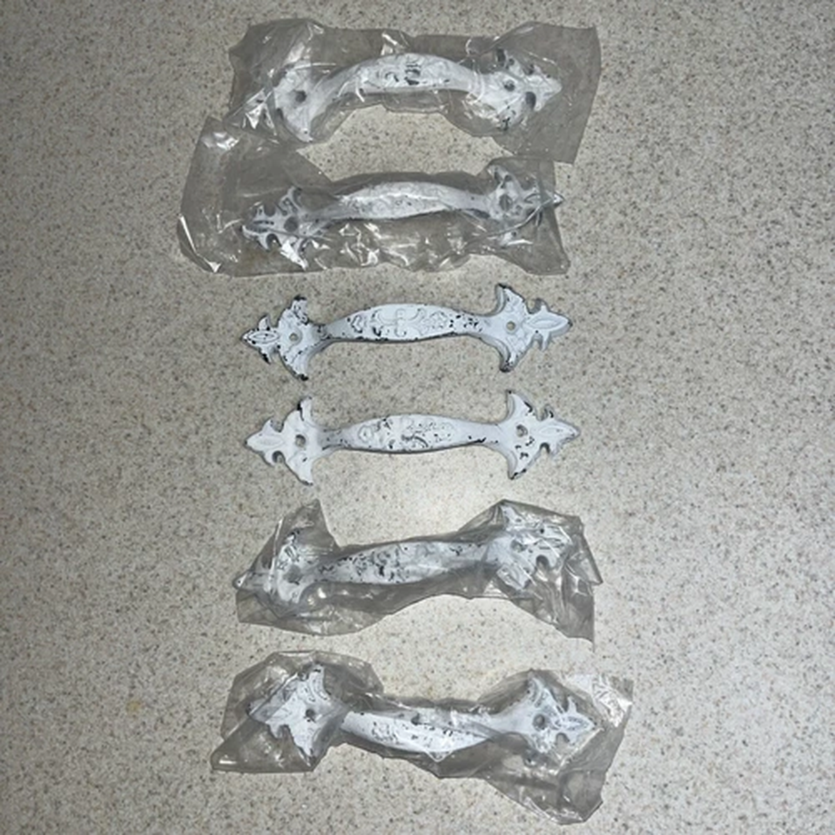 6 Cabinet Handles Door Drawer Pulls Farmhouse Vintage Look Cast Iron 6 3/8